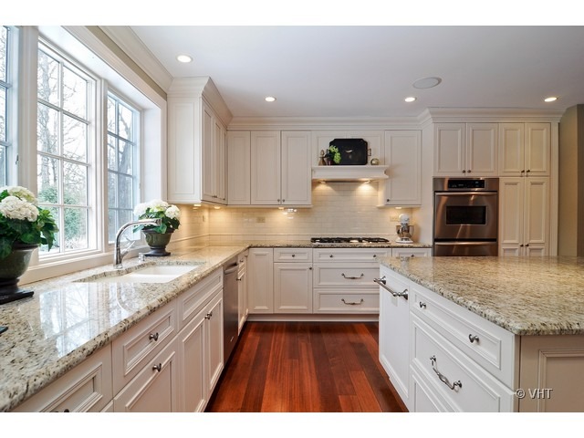 222 Firth Road Inverness, IL 60067 - Photo 8 of 20