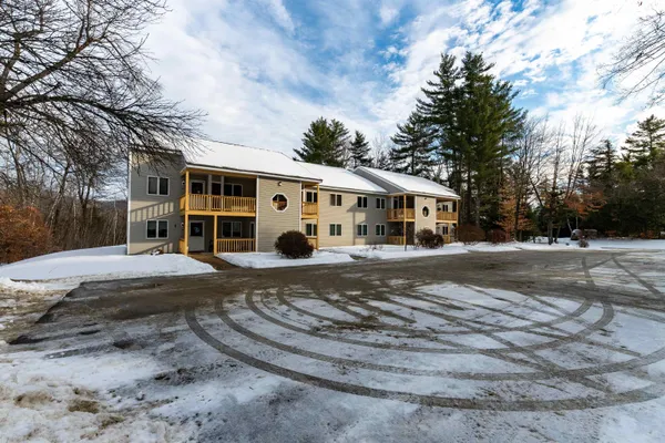 $410,000 | 77 Northbrook Circle, Unit E39, North Conway, NH 03860