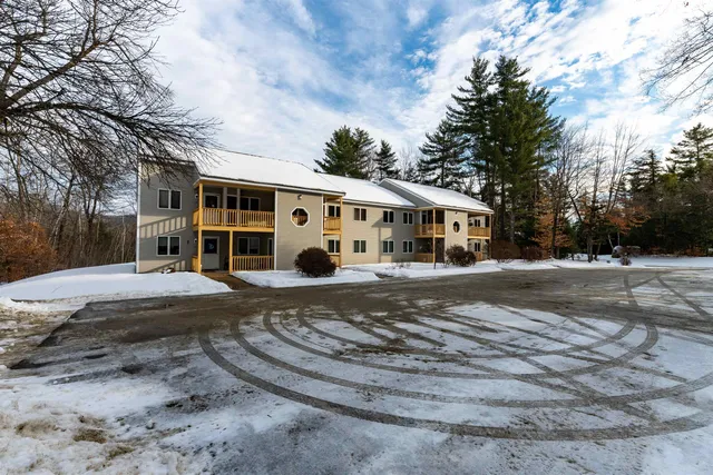 $410,000 | 77 Northbrook Circle, Unit E39, North Conway, NH 03860