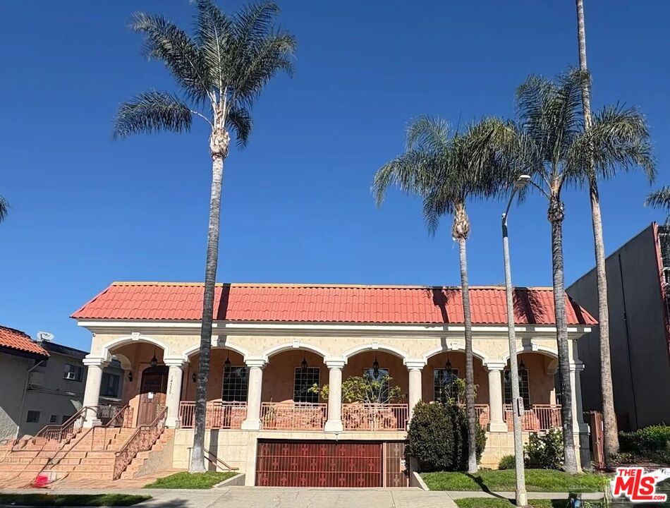 14335 Huston Street, Unit 113 Sherman Oaks, CA 91423 - Photo 1 of 21