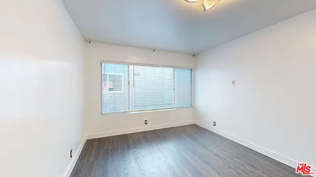 $3,750 | 14335 Huston Street, Unit 113, Sherman Oaks, CA 91423