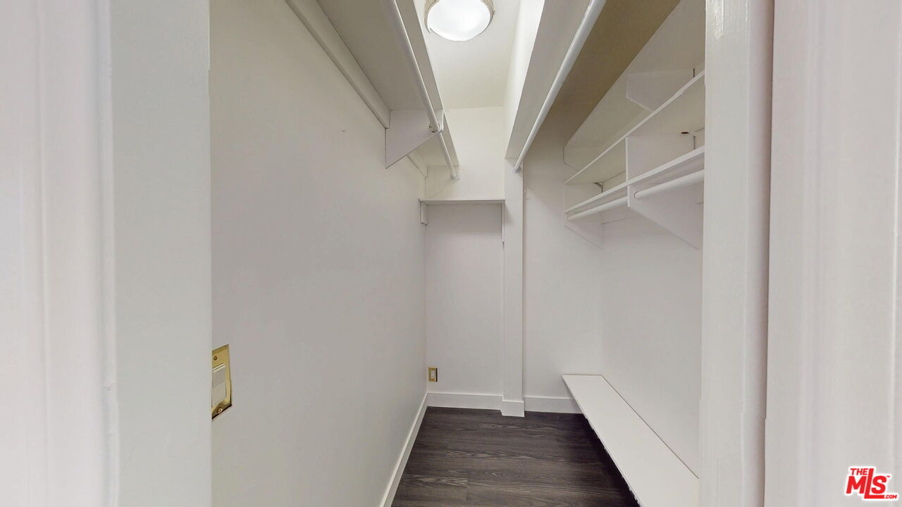 14335 Huston Street, Unit 113 Sherman Oaks, CA 91423 - Photo 16 of 21