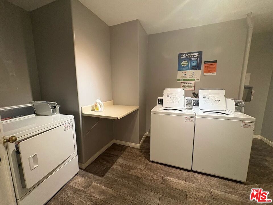 14335 Huston Street, Unit 113 Sherman Oaks, CA 91423 - Photo 20 of 21