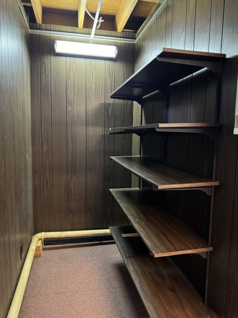 7912 Elm Street Harvard, IL 60033 - Photo 24 of 37 a view of walk in closet