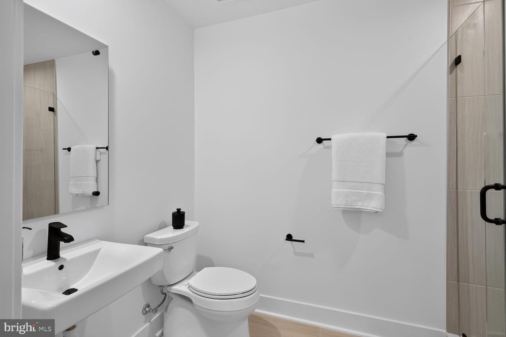 1135 Polaris Road Potomac, MD 20854 - Photo 21 of 37 a bathroom with a sink and a toilet