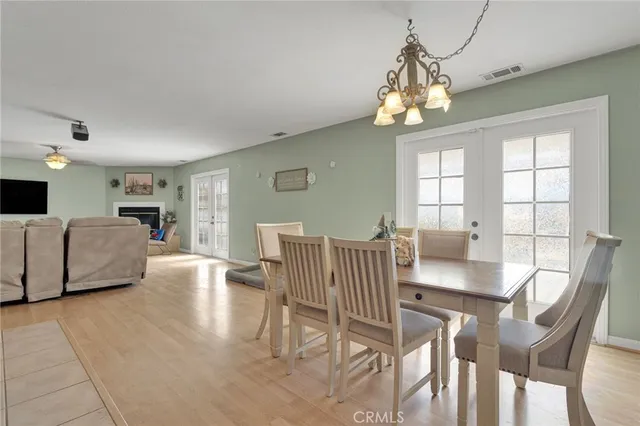 a view of a livingroom and dining room