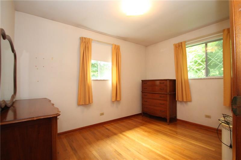 514 Crawford Road Pittsburgh, PA 15237 - Photo 8 of 18 Gallery Image 8