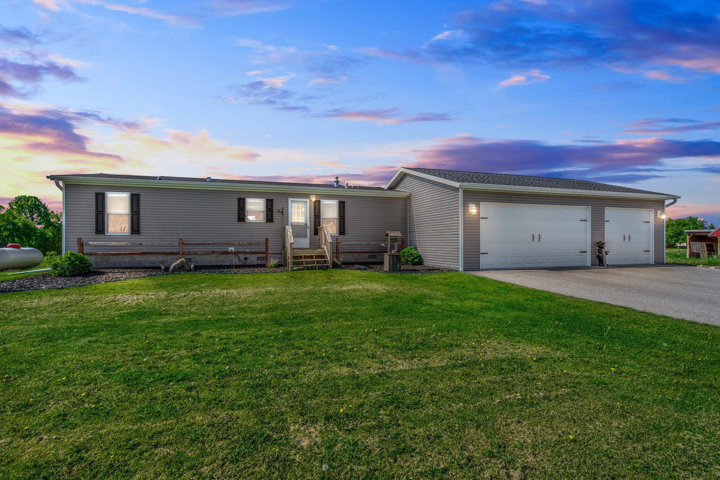 4931 Molitor Road Lena, WI 54139 - Photo 2 of 67