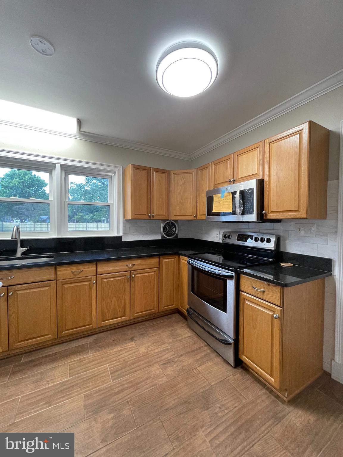 4524 Mountain Road Pasadena, MD 21122 - Photo 4 of 27 Gallery Image 4
