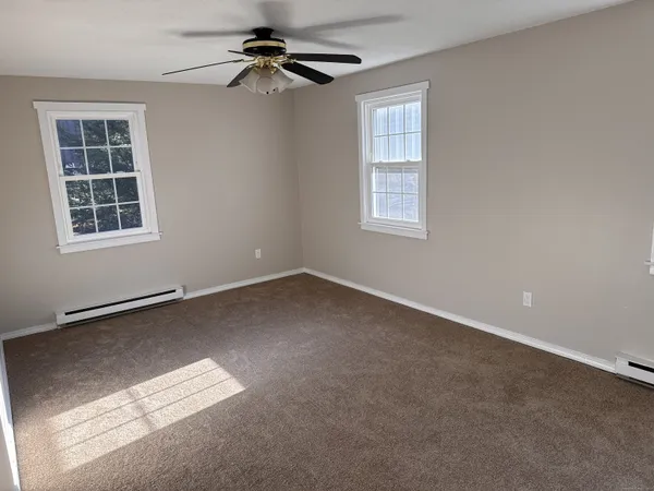 $1,700 | 239 Old Farms Road, Unit 7B, Avon, CT 06001