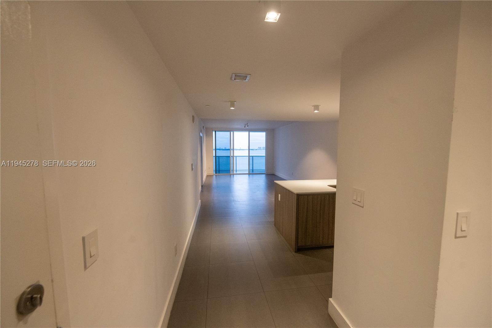 600 Northeast 27th Street, Unit 1602 Miami, FL 33137 - Photo 15 of 34 a view of a hallway