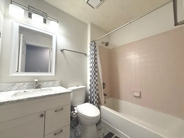 $334,900 | 274 Sheffield Drive, Unit 274, Schaumburg, IL 60107