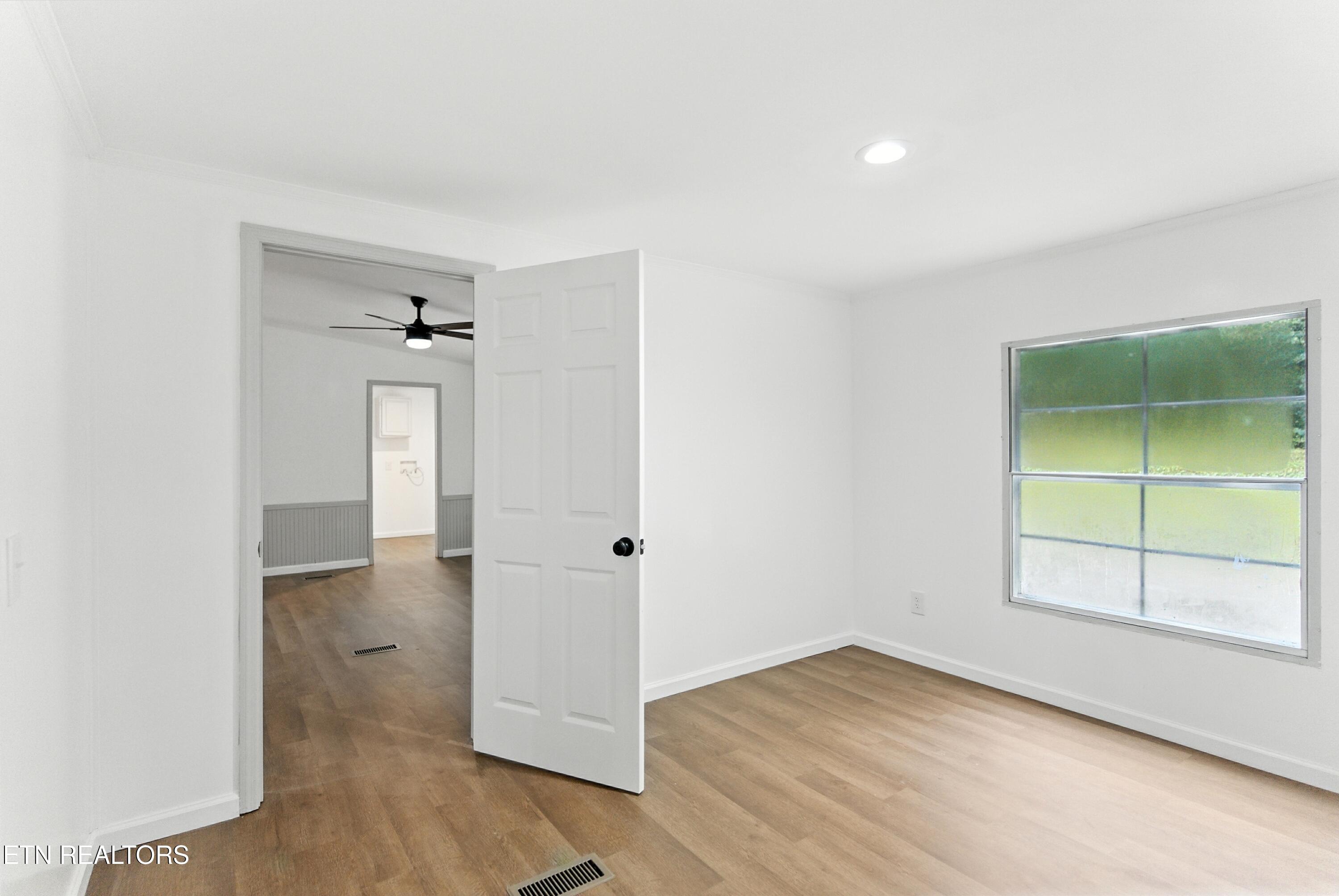 9848 Heiskell Road Heiskell, TN 37754 - Photo 25 of 35 DSC05406