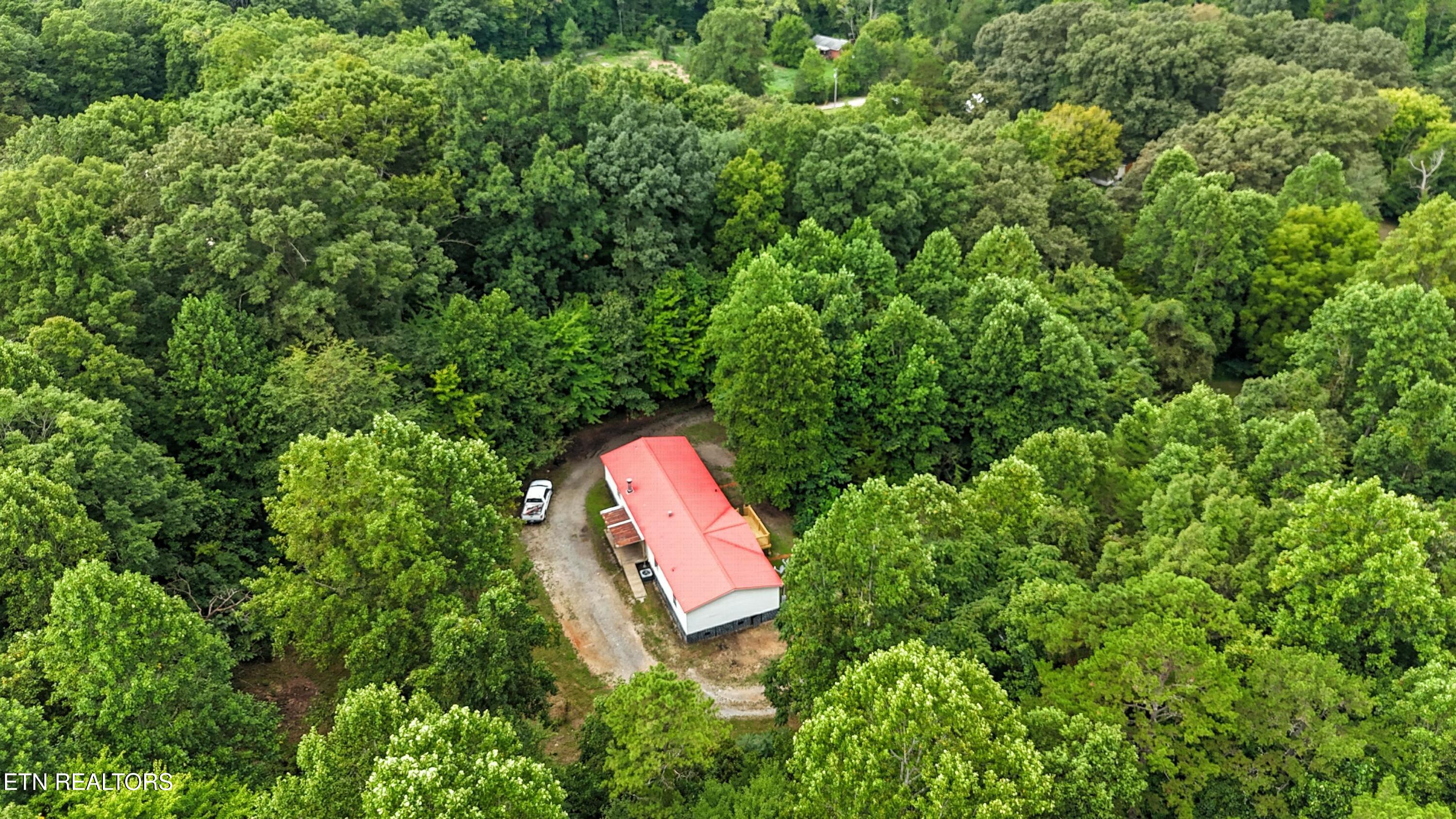 9848 Heiskell Road Heiskell, TN 37754 - Photo 30 of 35 DJI_20250813021029_0036_D
