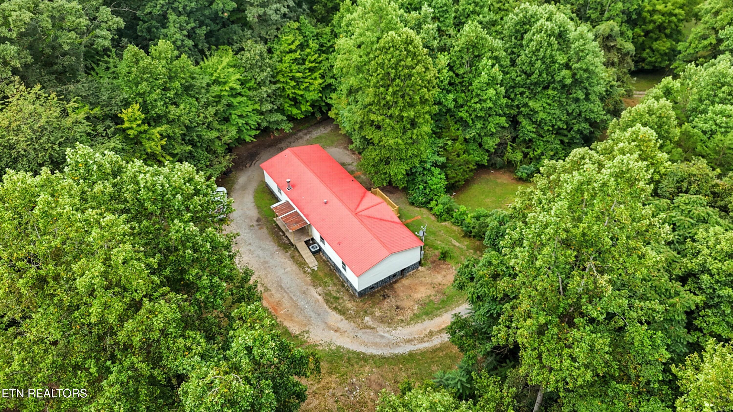 9848 Heiskell Road Heiskell, TN 37754 - Photo 31 of 35 DJI_20250813021054_0038_D