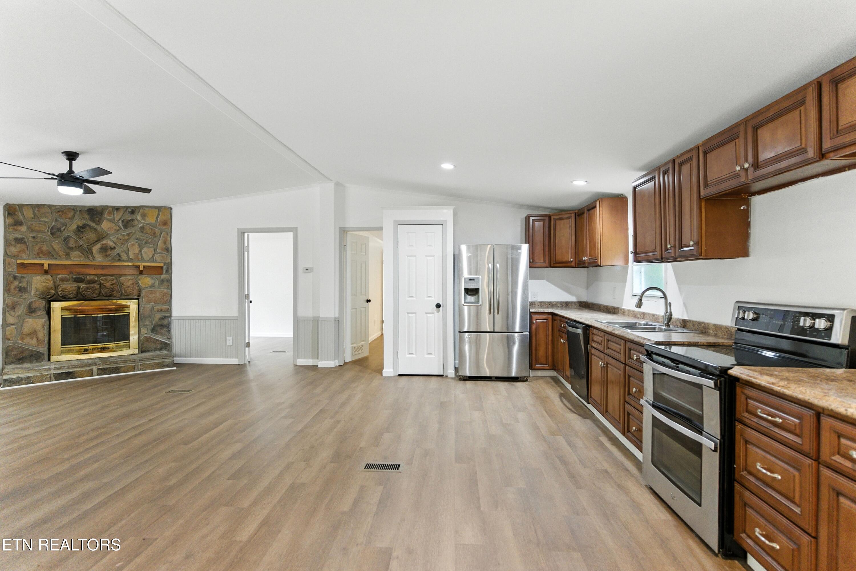 9848 Heiskell Road Heiskell, TN 37754 - Photo 6 of 35 DSC05319