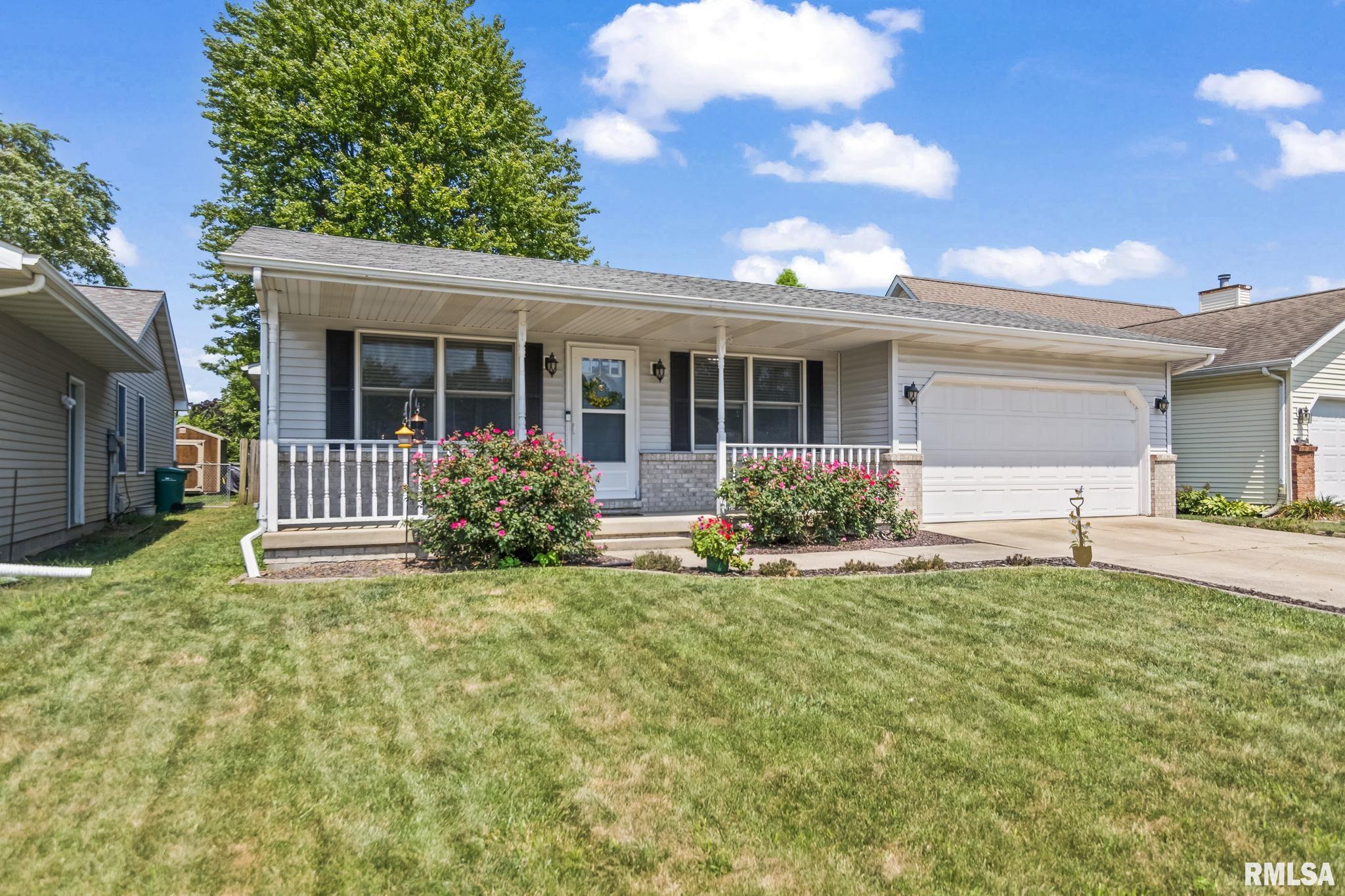 2905 Dunwich Street Springfield, IL 62702 - Photo 2 of 32