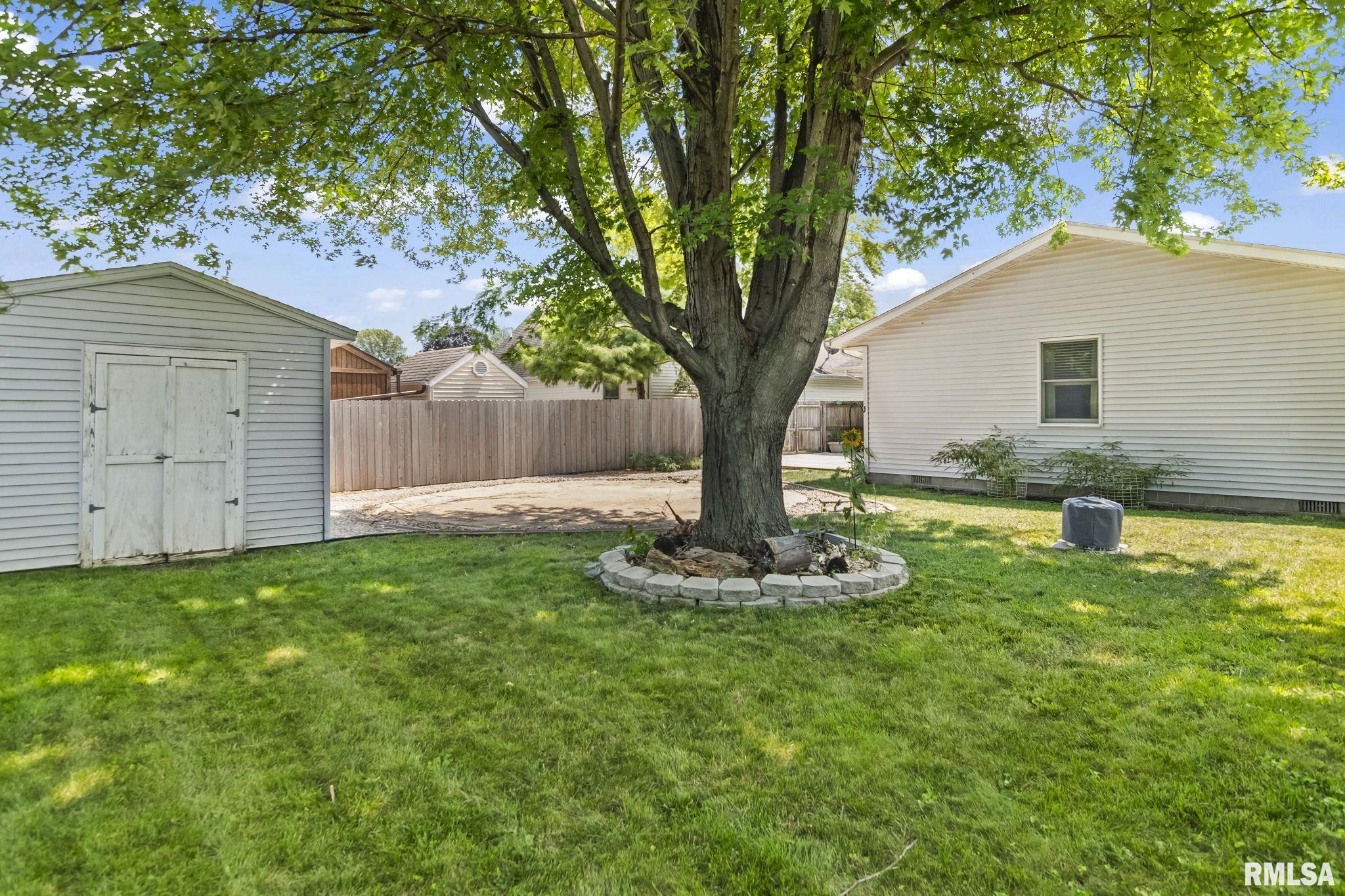 2905 Dunwich Street Springfield, IL 62702 - Photo 27 of 32