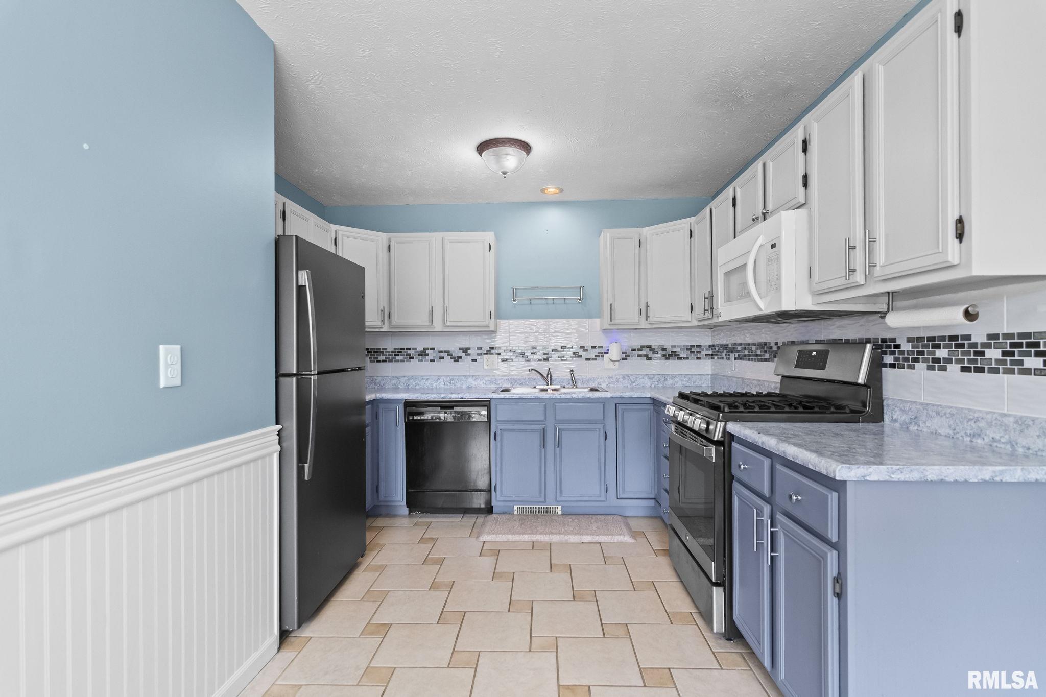 2905 Dunwich Street Springfield, IL 62702 - Photo 9 of 32