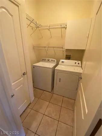 $2,450 | 7565 Splashing Rock Drive, Las Vegas, NV 89131
