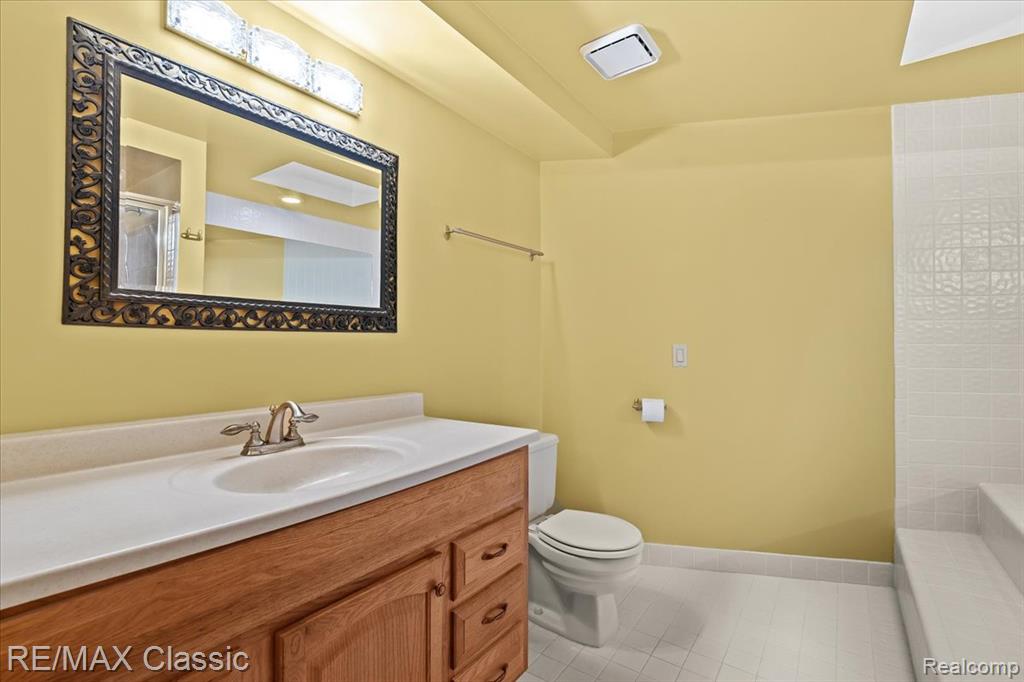 4432 Ravinewood Drive Commerce Township, MI 48382 - Photo 27 of 50 Gallery Image 27