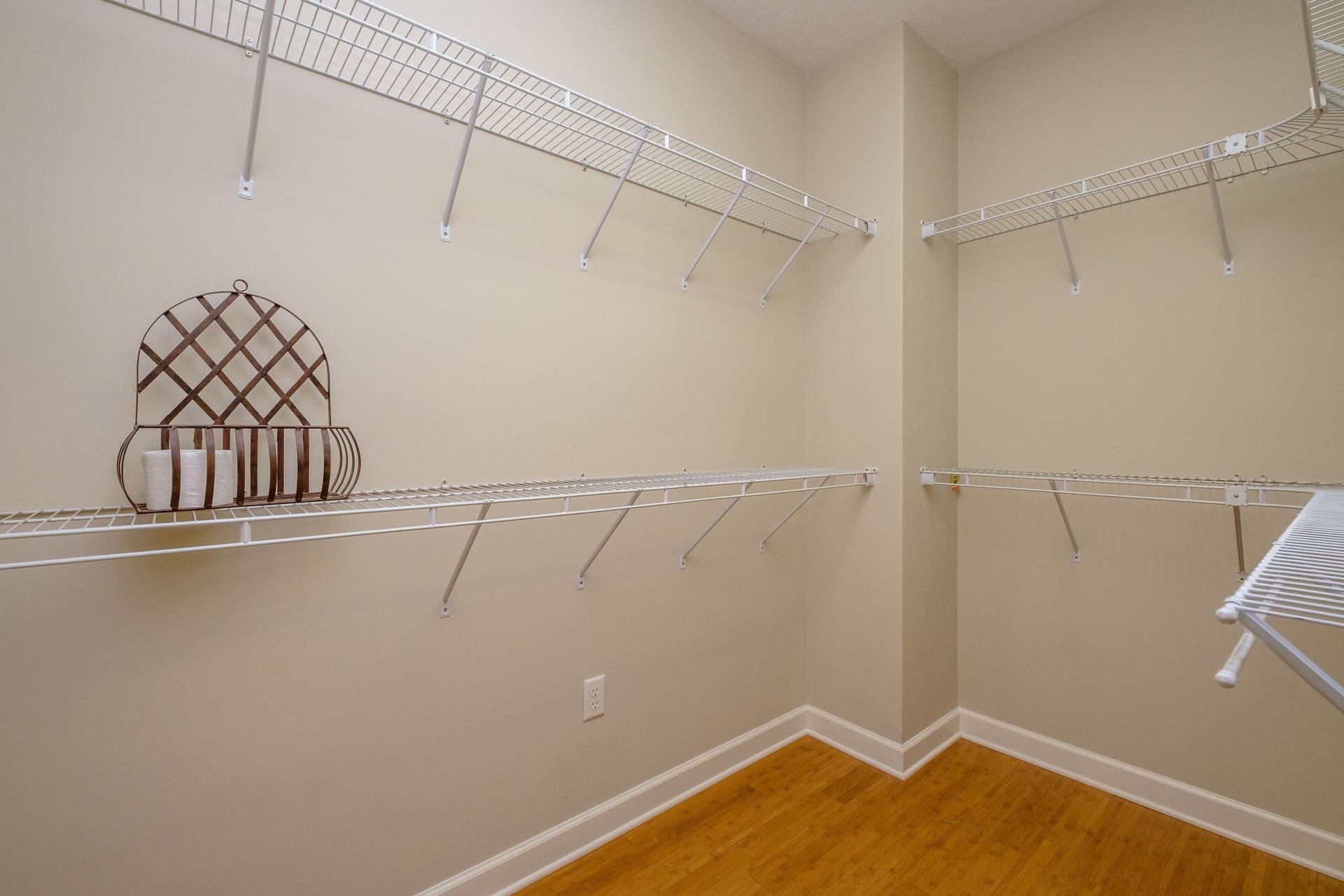 1869 Park Road Harrisonburg, VA 22802 - Photo 17 of 59 Gallery Image 17