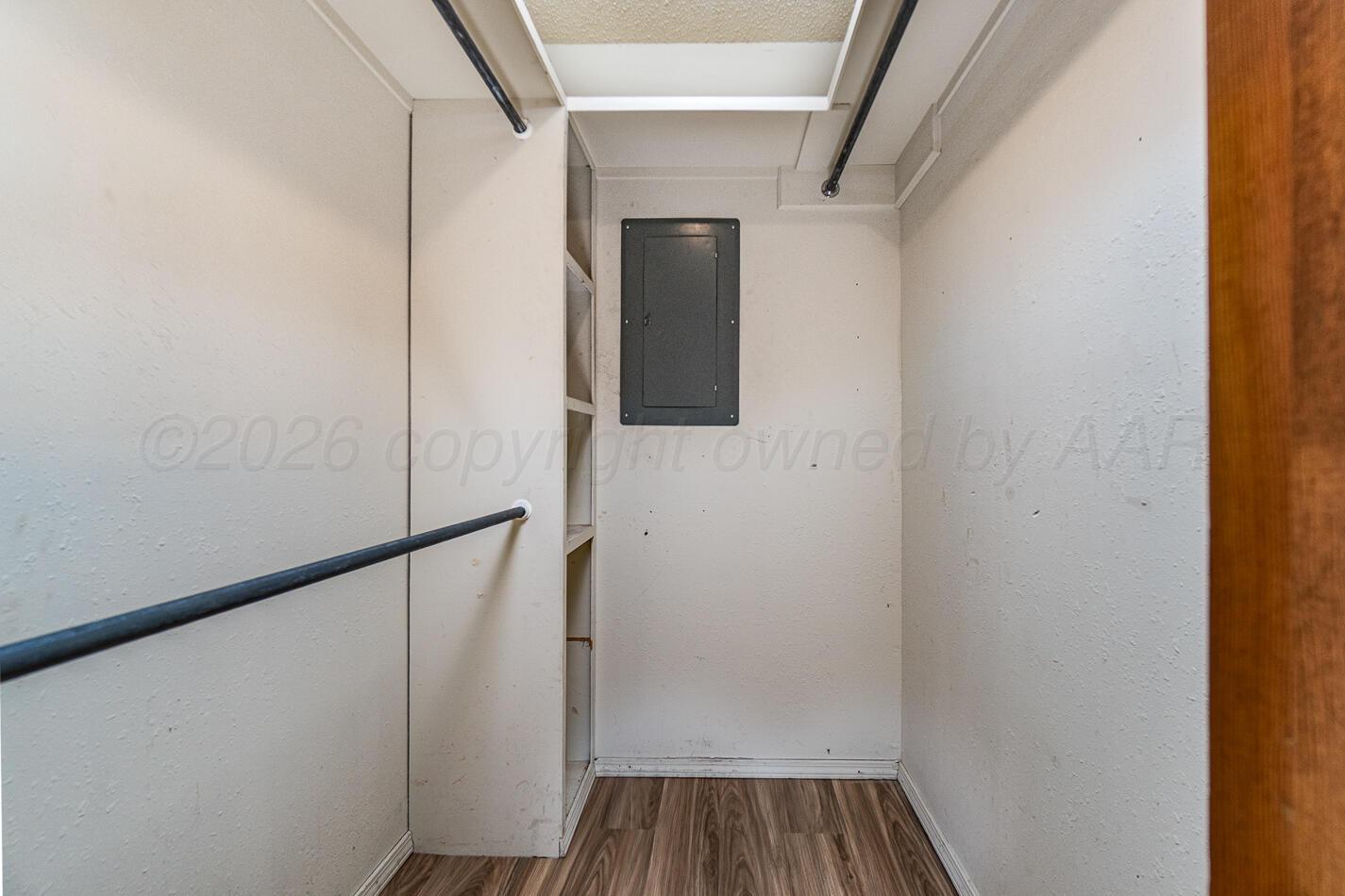 607 Mississippi Street Borger, TX 79007 - Photo 19 of 23 a view of wooden floor