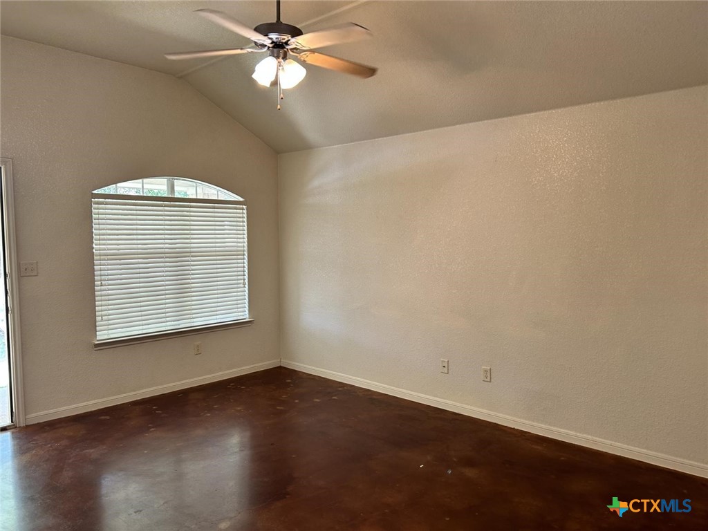 5014 205 Loop, Unit A Temple, TX 76502 - Photo 3 of 11 Gallery Image 3