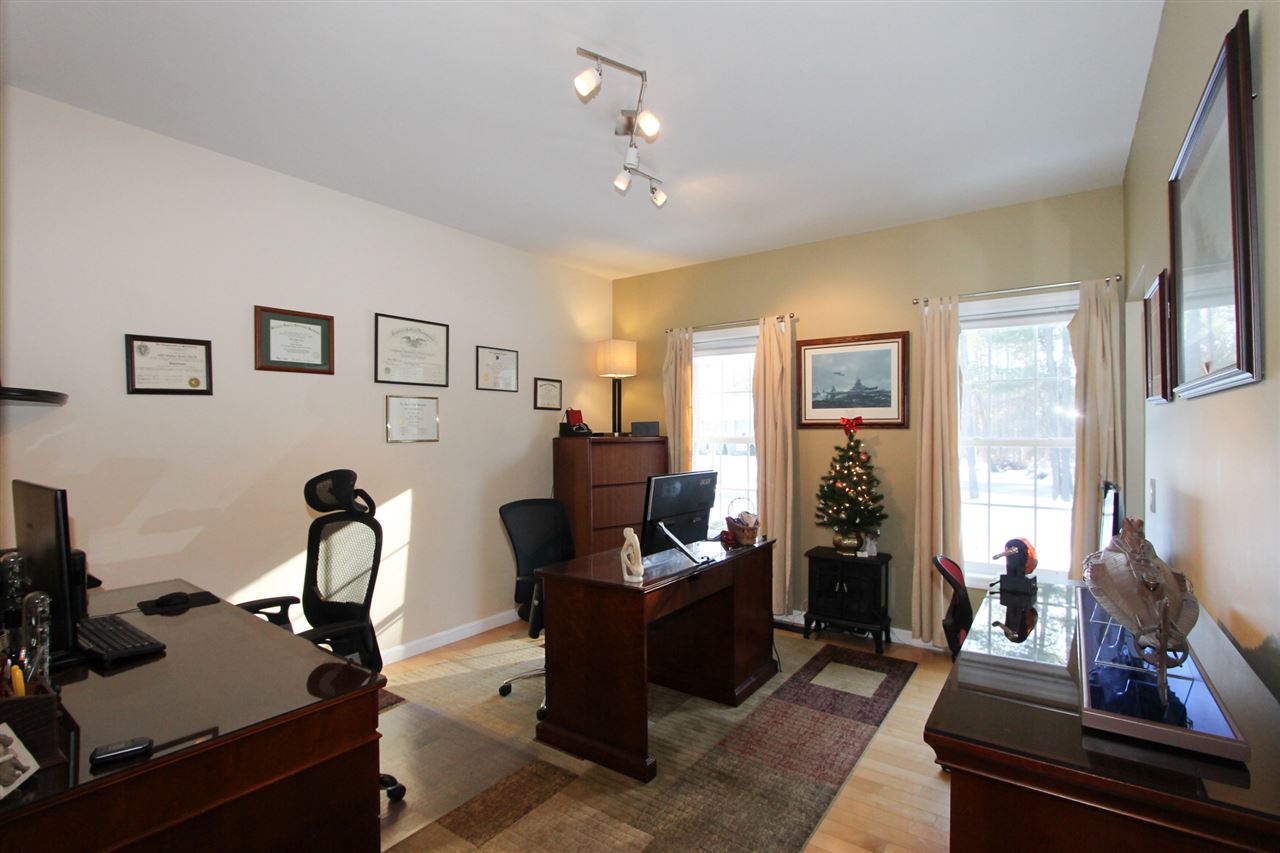 144 Pinecrest Road Litchfield, NH 03052 - Photo 29 of 36