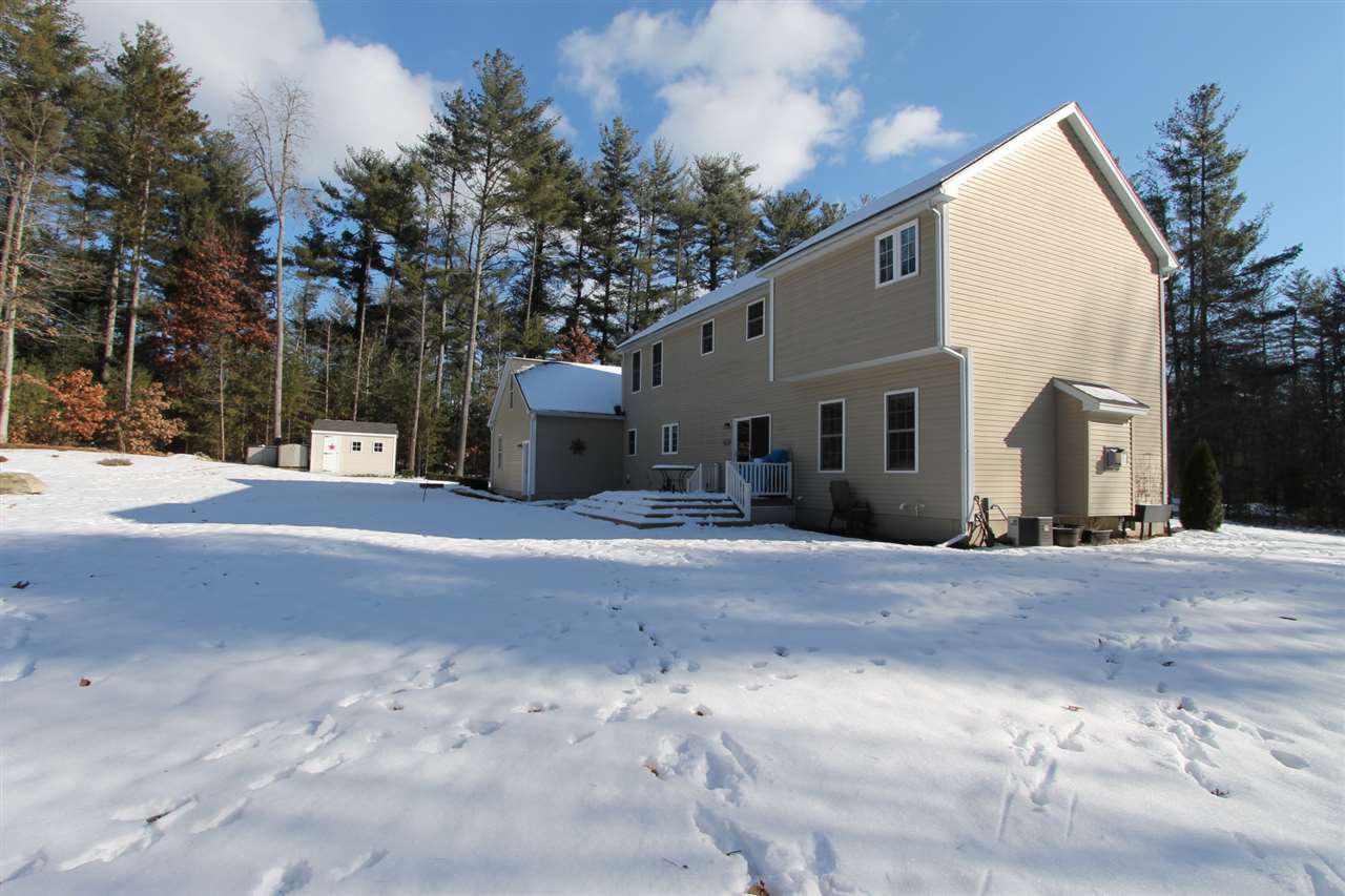 144 Pinecrest Road Litchfield, NH 03052 - Photo 5 of 36