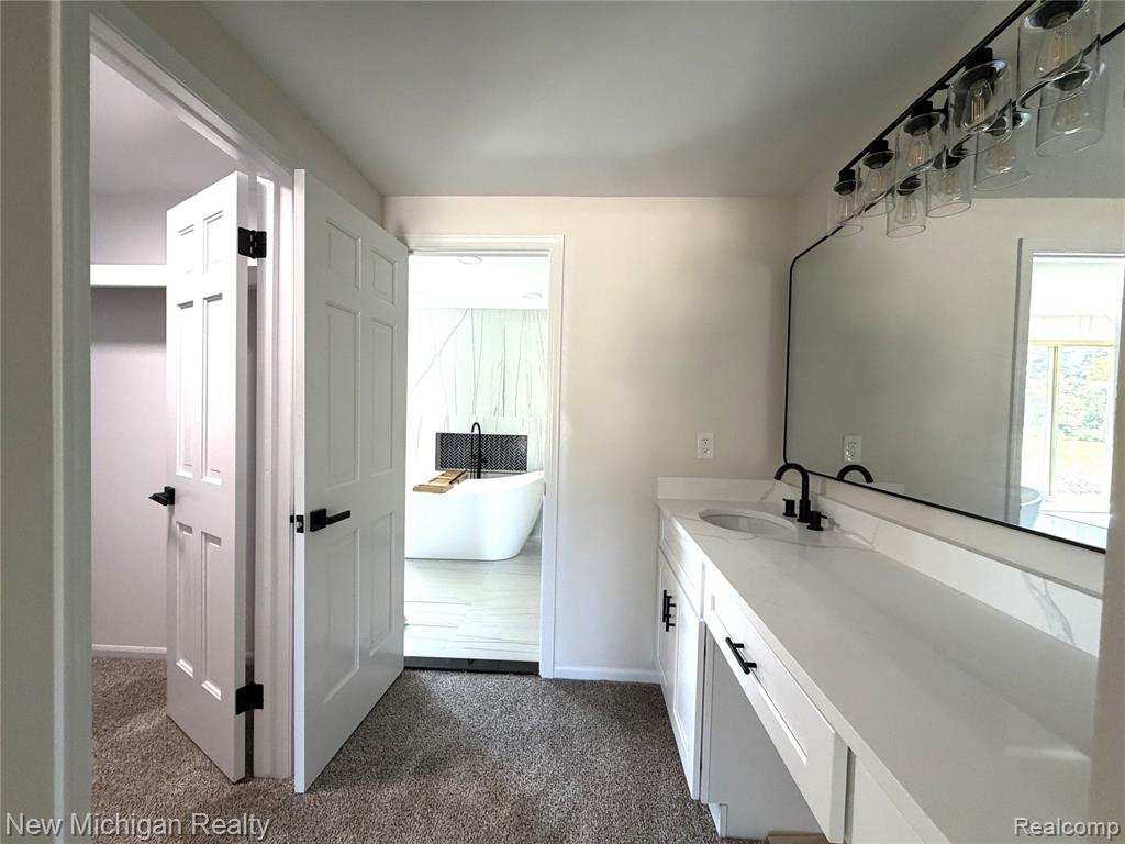 650 Deerfield Court Rochester Hills, MI 48309 - Photo 22 of 35