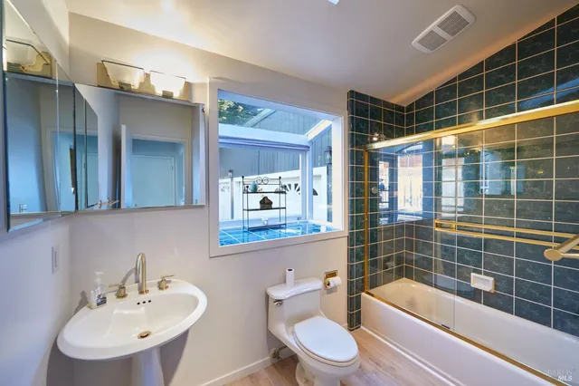 $1,695,000 | 30200 Highway 1, Fort Bragg, CA 95437