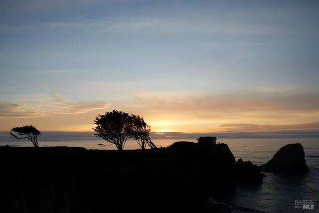$1,695,000 | 30200 Highway 1, Fort Bragg, CA 95437