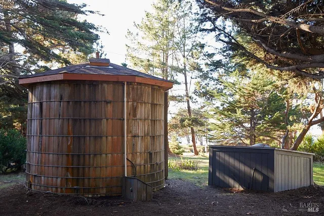 $1,695,000 | 30200 Highway 1, Fort Bragg, CA 95437