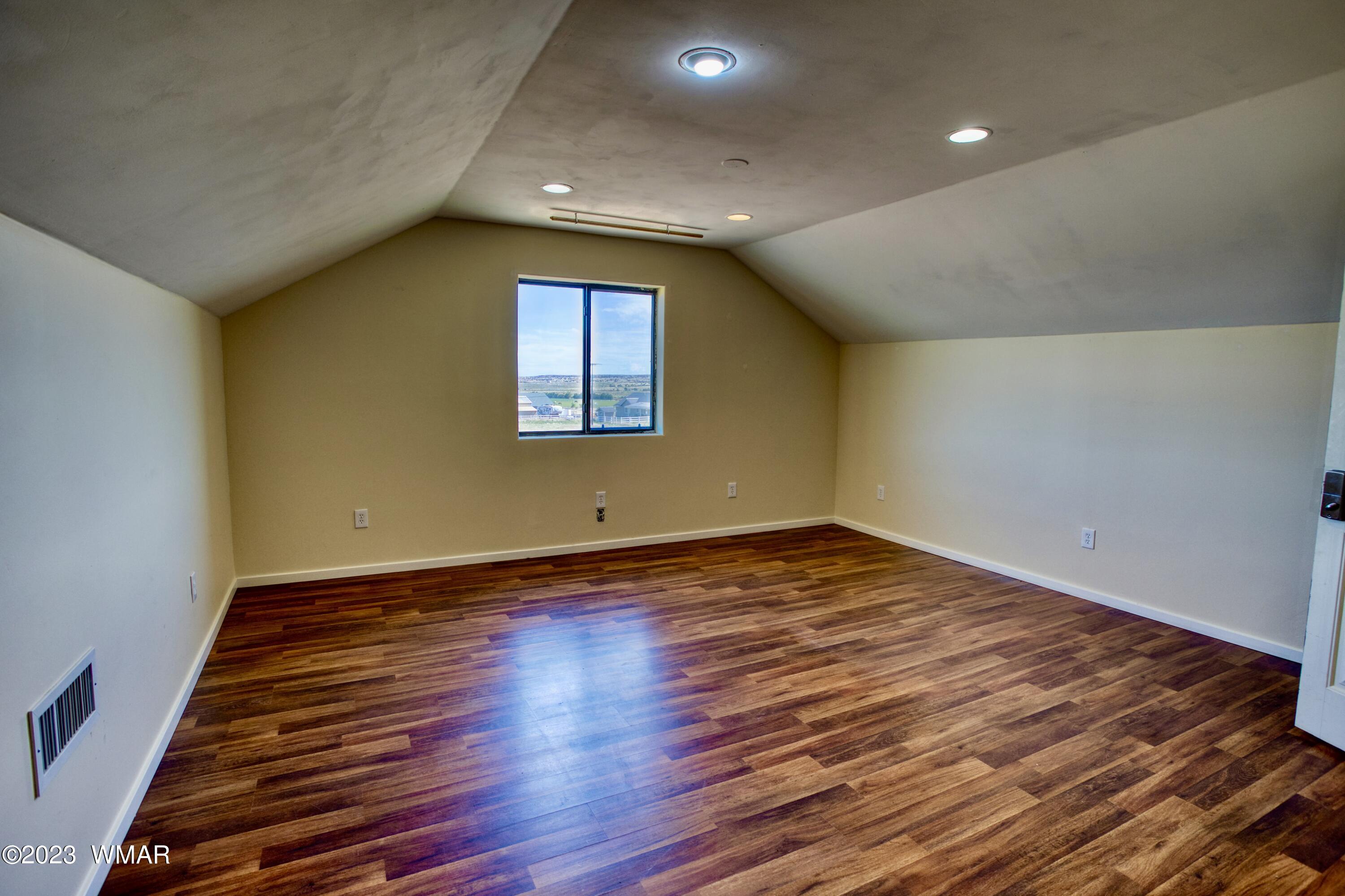 7583 Mission Hill Road Show Low, AZ 85901 - Photo 27 of 38 Gallery Image 27