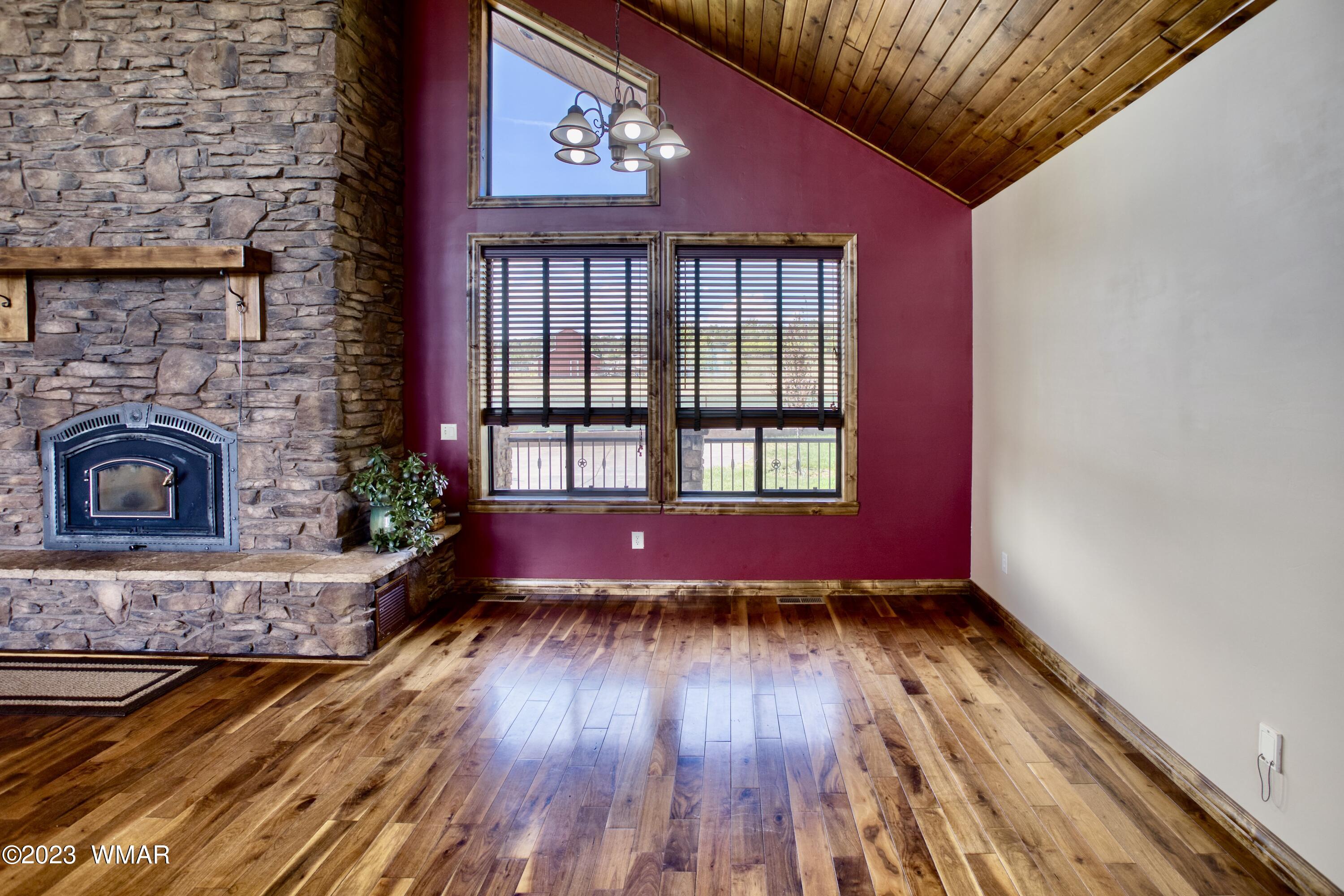 7583 Mission Hill Road Show Low, AZ 85901 - Photo 10 of 38 Gallery Image 10