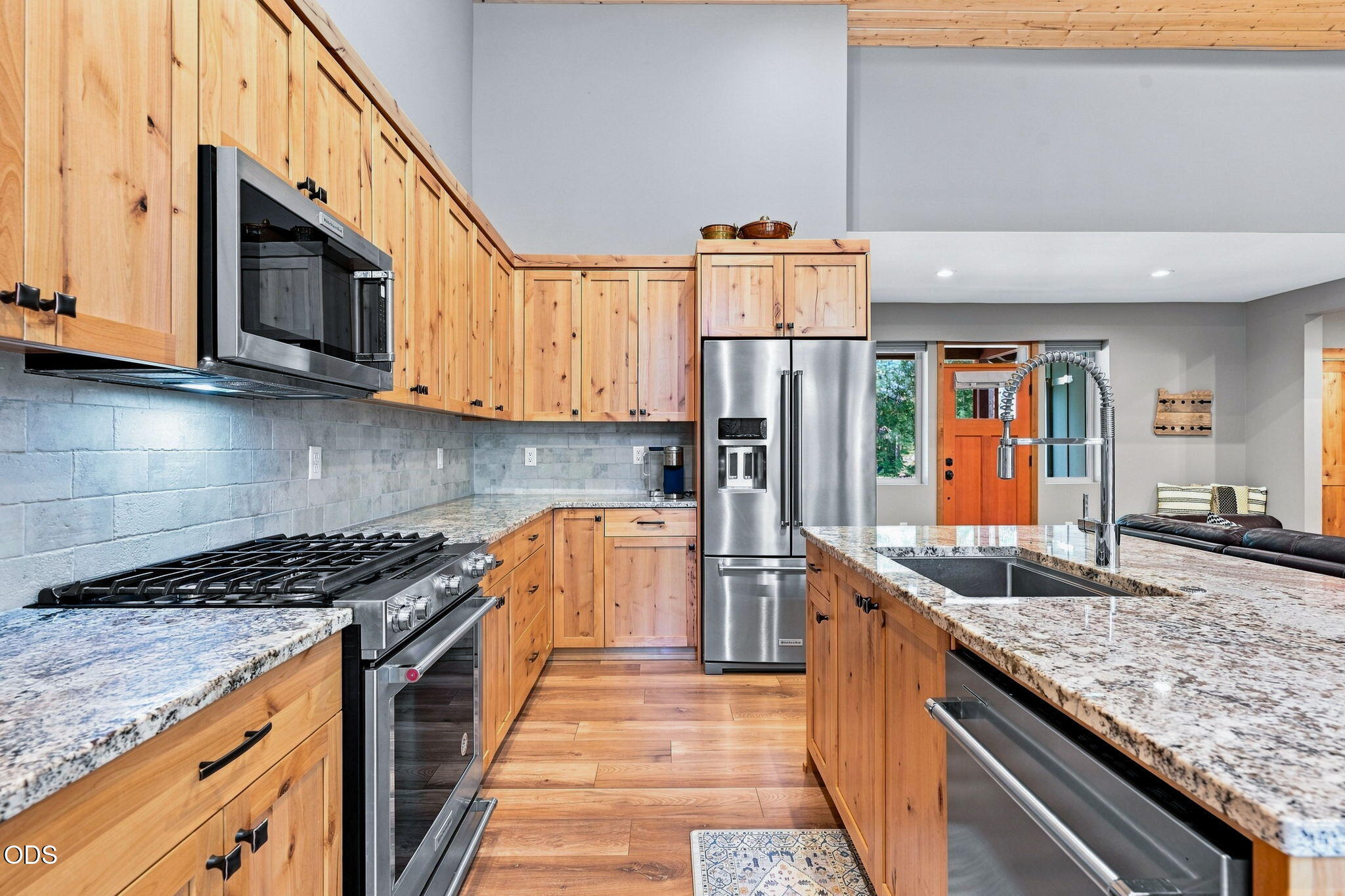 70828 Purslane Black Butte Ranch, OR 97759 - Photo 18 of 66 Gallery Image 18