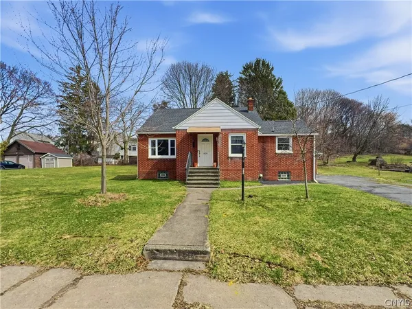 $2,400 | 429 Lionel Avenue, Geddes, NY 13209