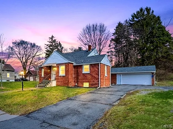 $2,400 | 429 Lionel Avenue, Geddes, NY 13209