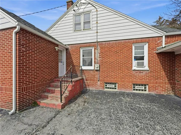 $2,400 | 429 Lionel Avenue, Geddes, NY 13209