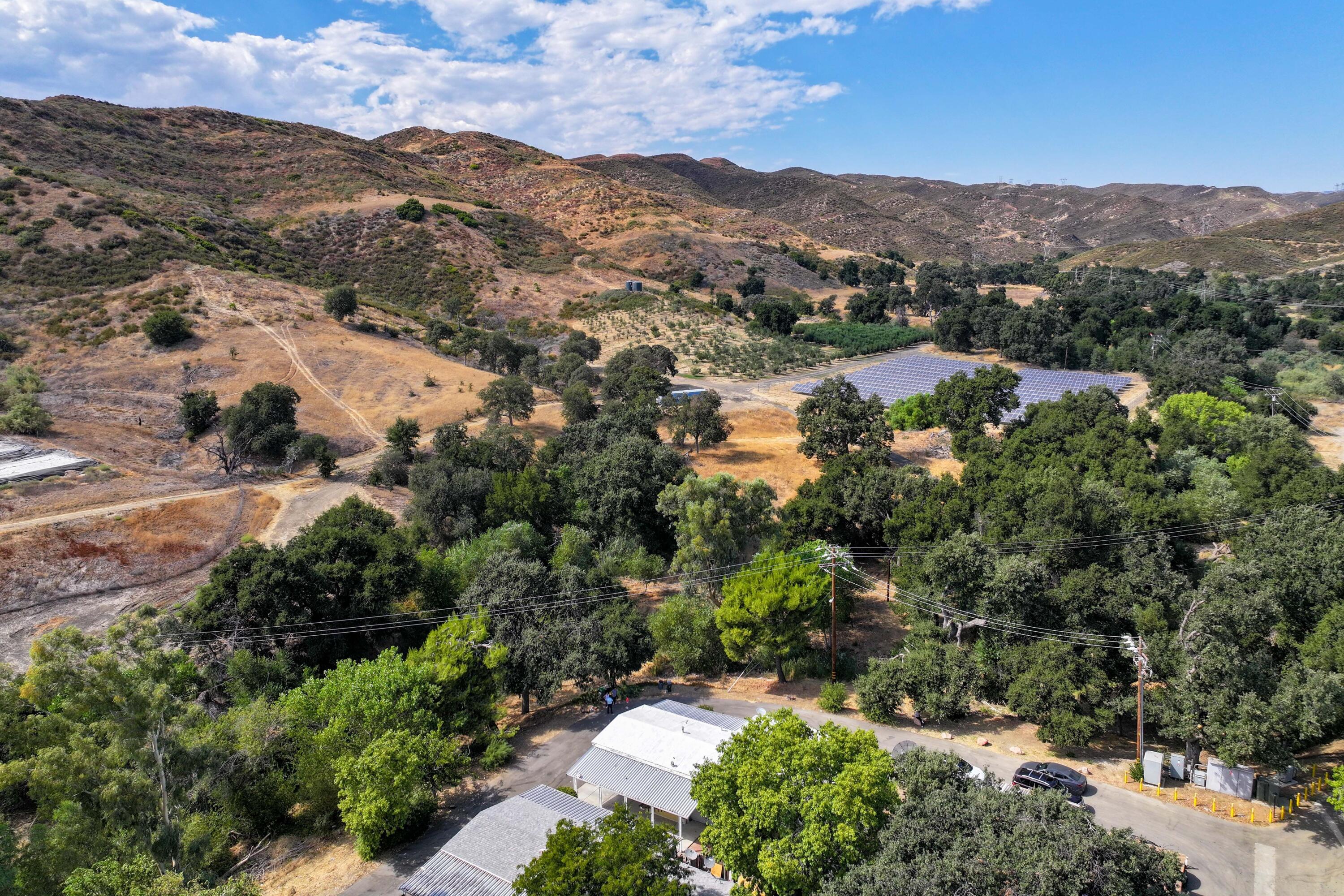 36200 Paradise Ranch Road Castaic, CA 91384 - Photo 11 of 42 pic11 paradaise