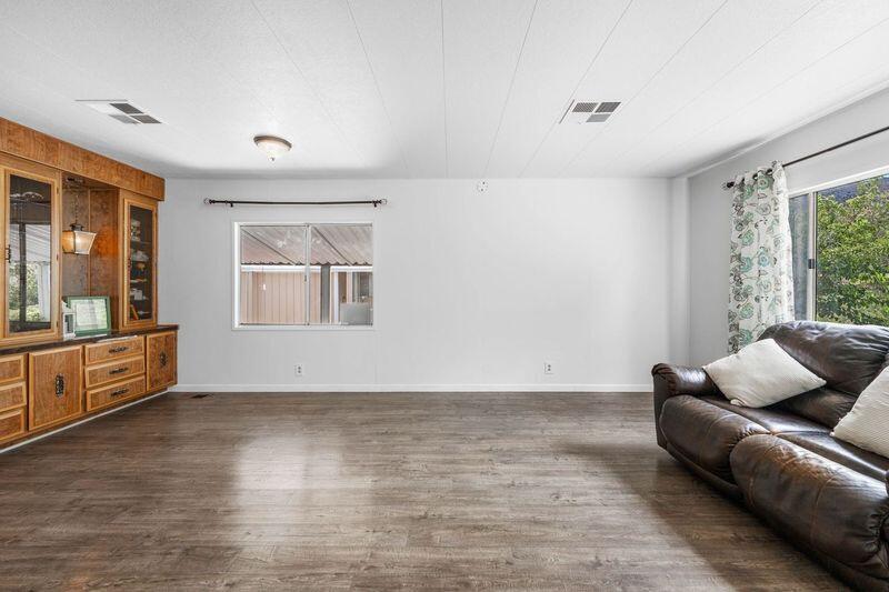 36200 Paradise Ranch Road Castaic, CA 91384 - Photo 19 of 42 pic19 paradaise