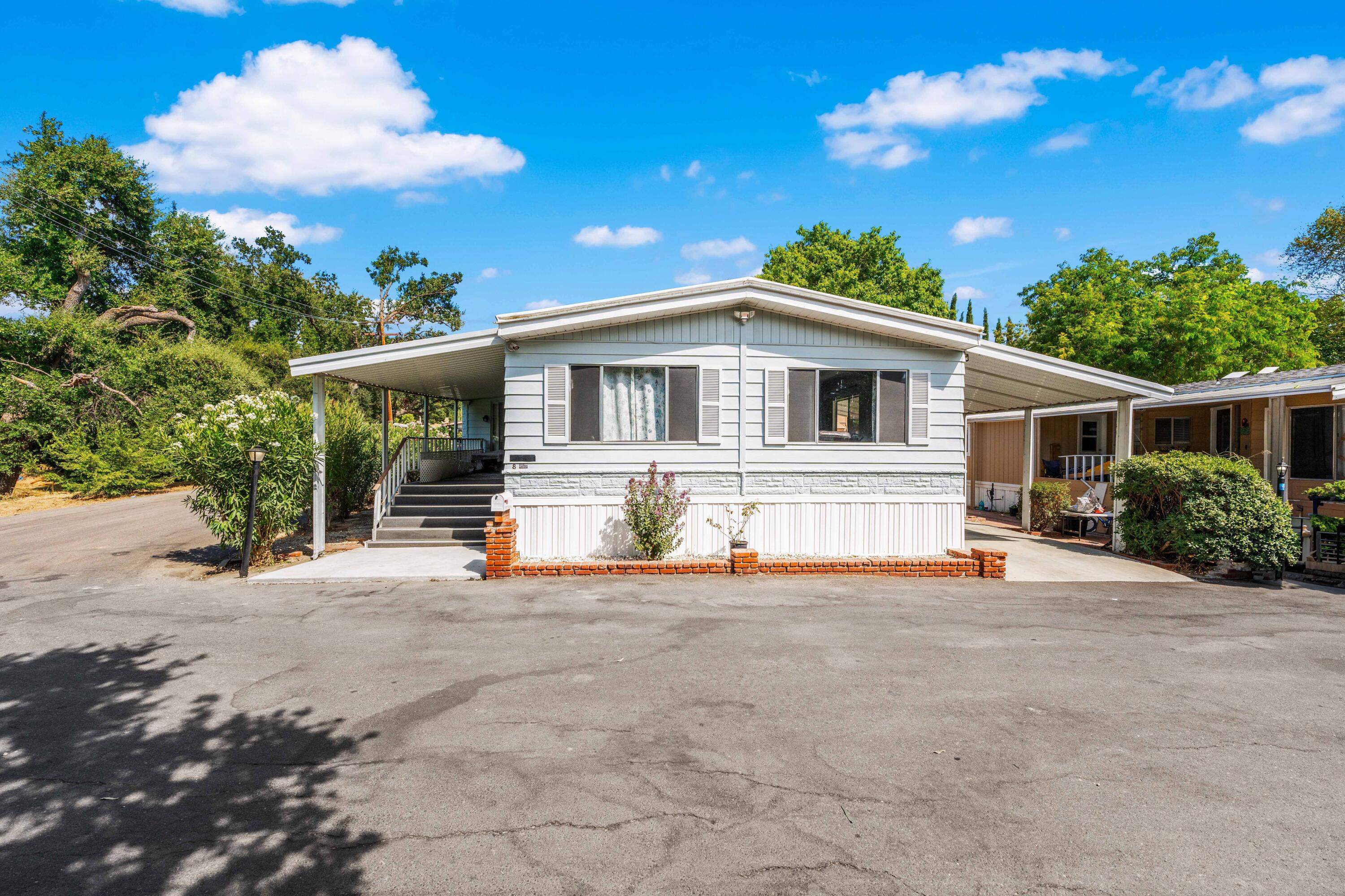 36200 Paradise Ranch Road Castaic, CA 91384 - Photo 2 of 42 pic2 paradaise