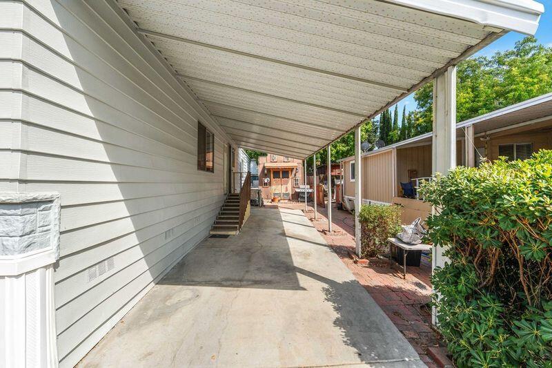 36200 Paradise Ranch Road Castaic, CA 91384 - Photo 4 of 42 pic4 paradaise