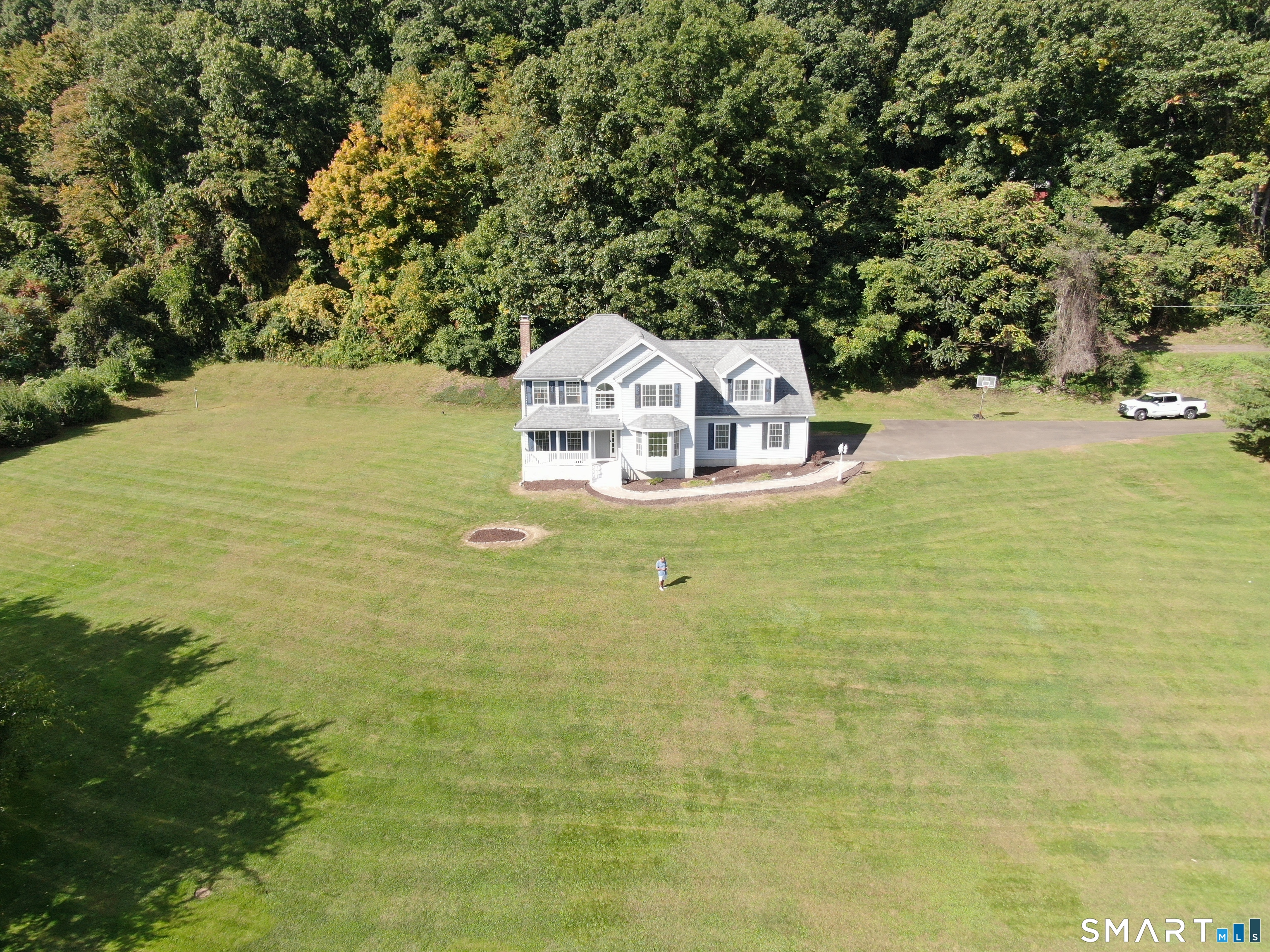 680 Totoket Road North Branford, CT 06472 - Photo 8 of 39 Gallery Image 8