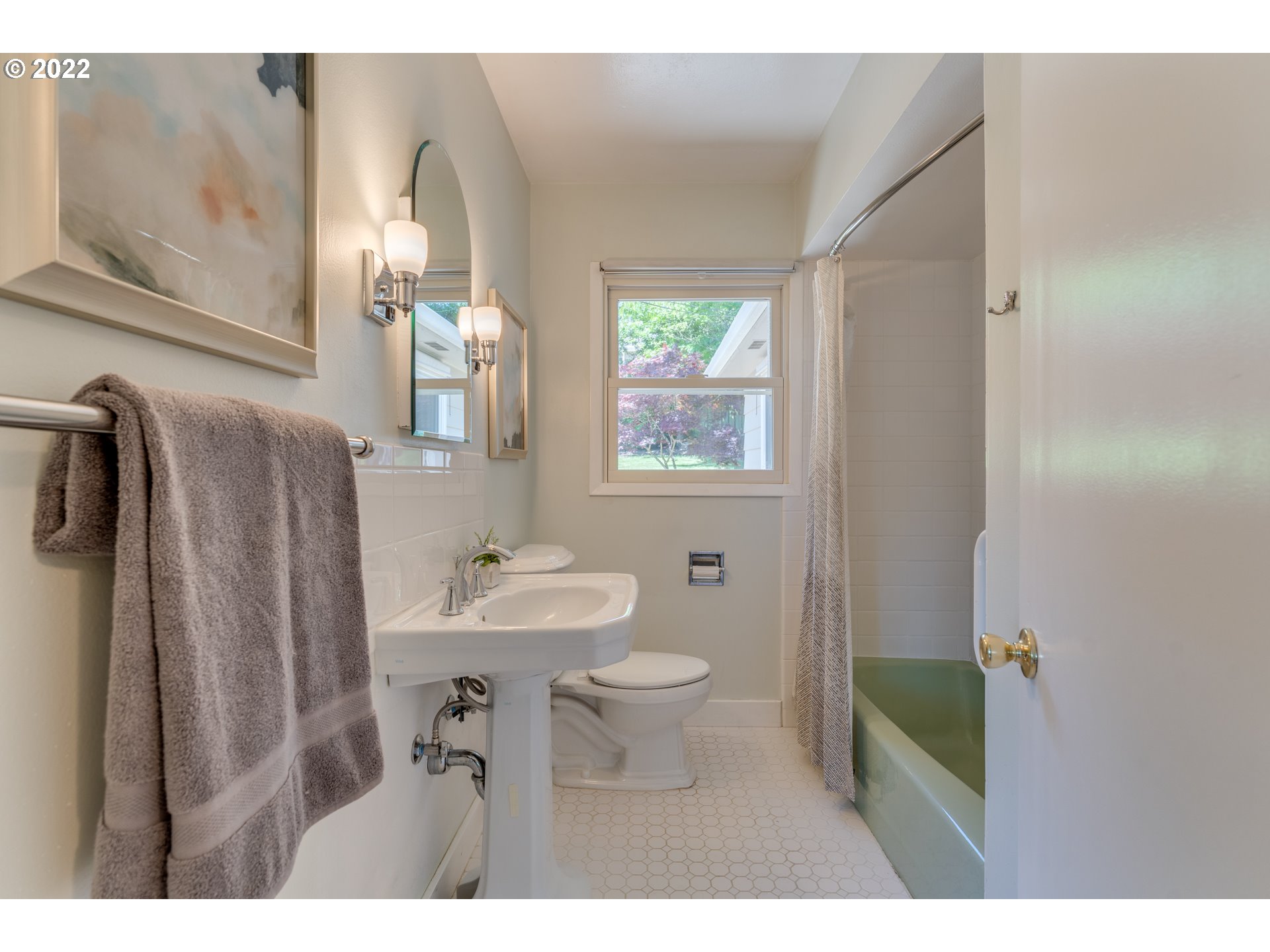 6449 Southwest 46th Place Portland, OR 97221 - Photo 14 of 25 Gallery Image 14