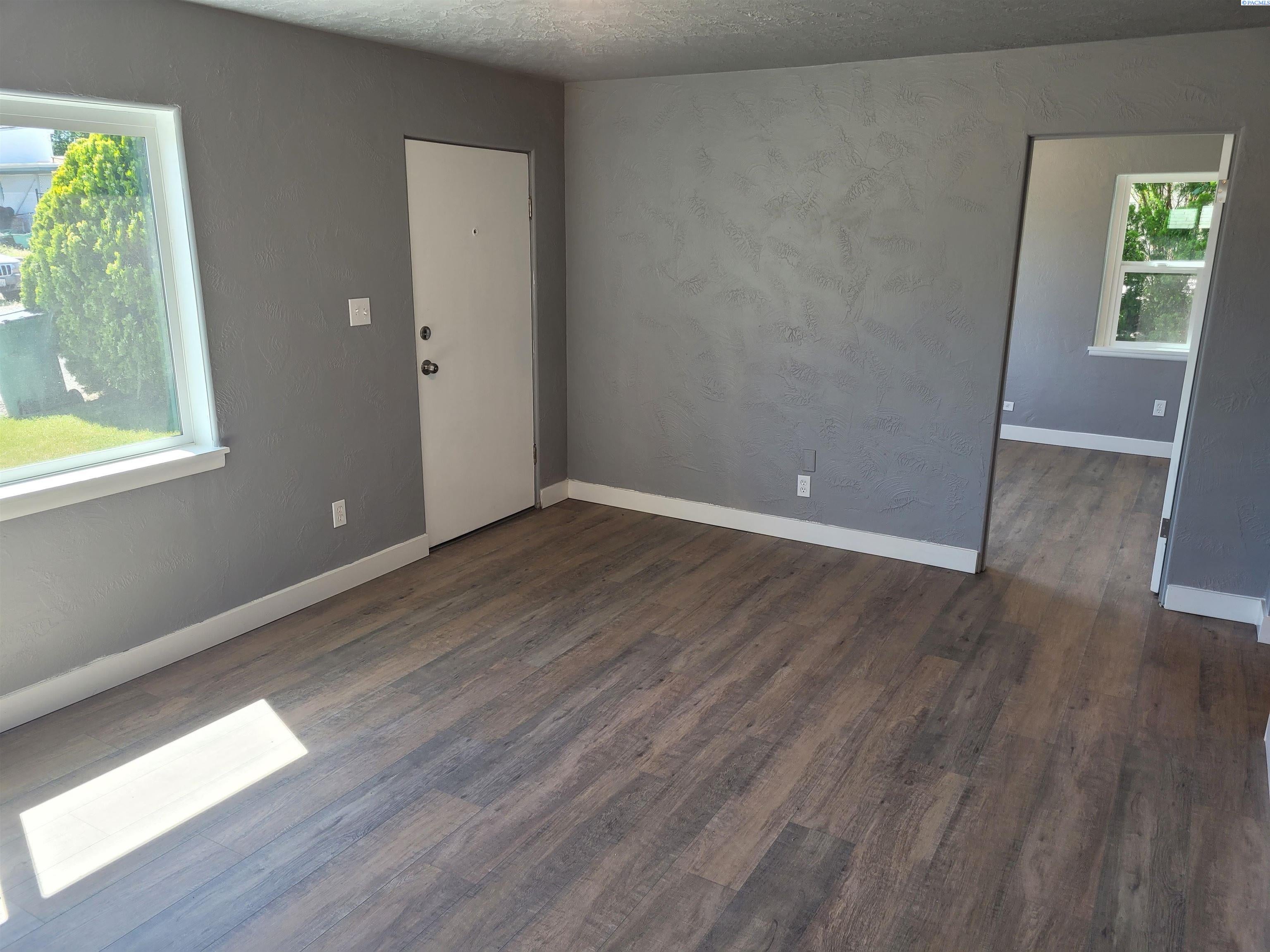1209 North Perry Loop Kennewick, WA 99336 - Photo 10 of 17 Gallery Image 10