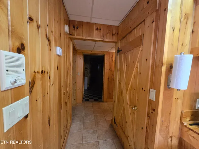 $699,000 | 533 Phoenix Drive, Jonesville, VA 24263