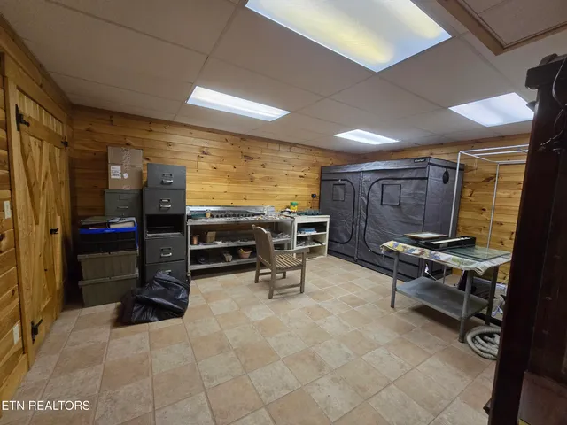 $699,000 | 533 Phoenix Drive, Jonesville, VA 24263