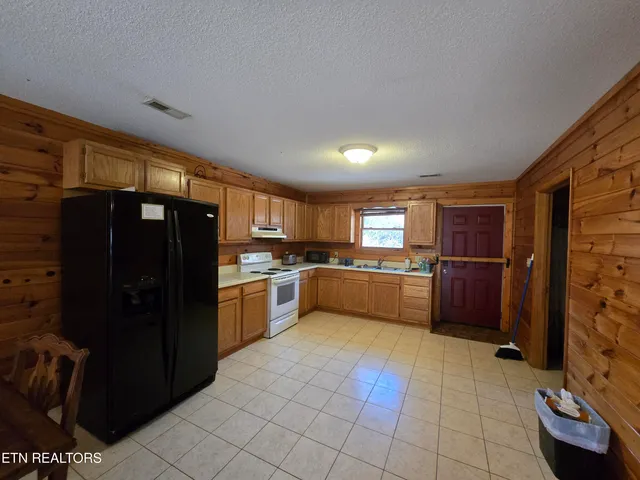 $699,000 | 533 Phoenix Drive, Jonesville, VA 24263